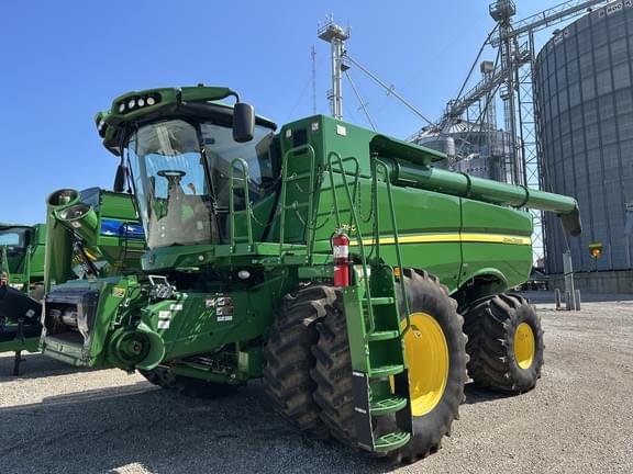 Image of John Deere S780 Primary image
