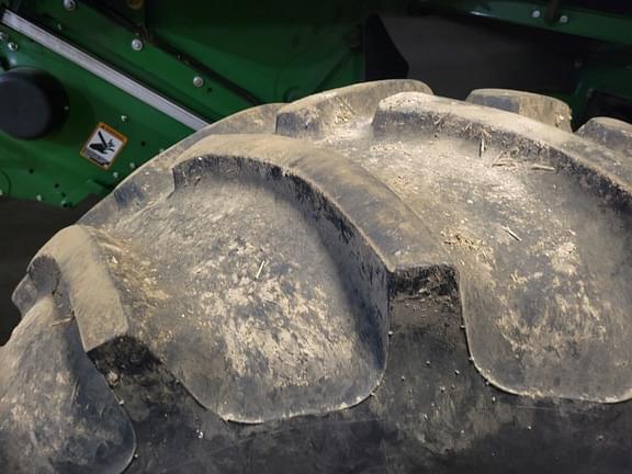 Image of John Deere S780 equipment image 4