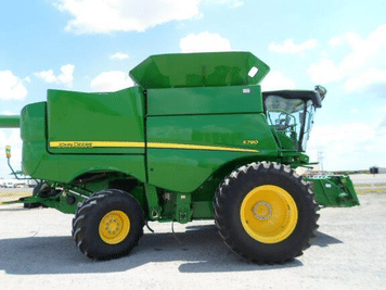Main image John Deere S780