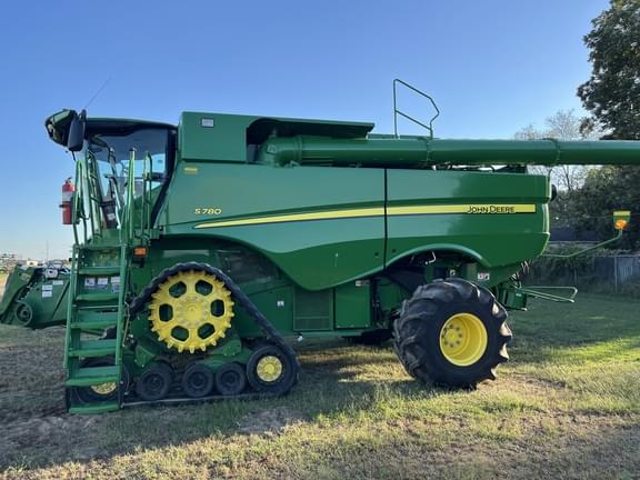 Image of John Deere S780 Primary image