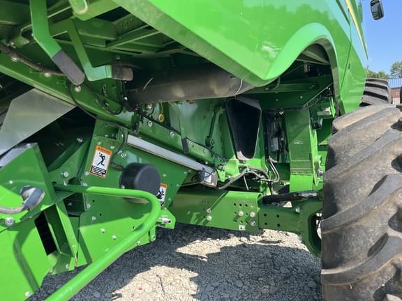 Image of John Deere S780 equipment image 3