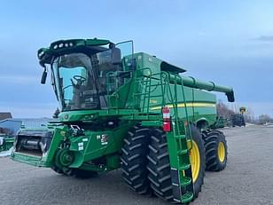 Main image John Deere S780 0