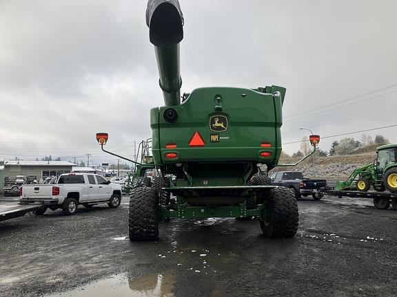 Image of John Deere S780 equipment image 2