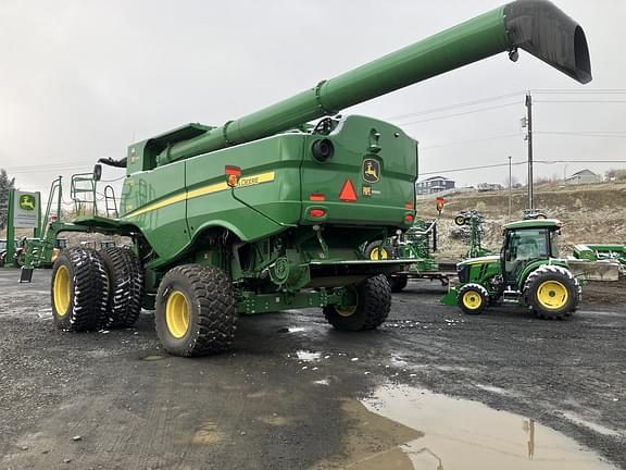 Image of John Deere S780 equipment image 4