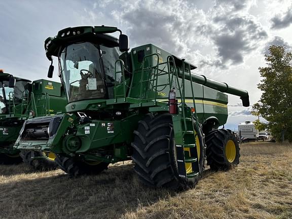 Image of John Deere S780 equipment image 1