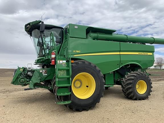Image of John Deere S780 Primary image