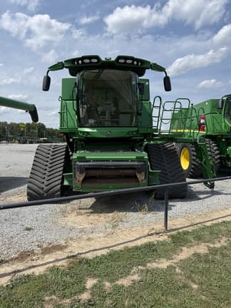 Image of John Deere S780 equipment image 3