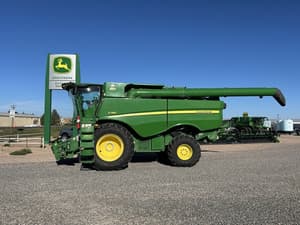 2021 John Deere S780 Image