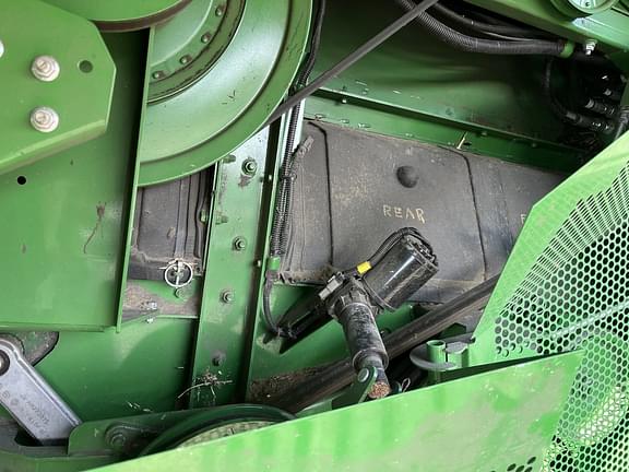 Image of John Deere S780 equipment image 4