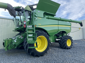 Main image John Deere S780
