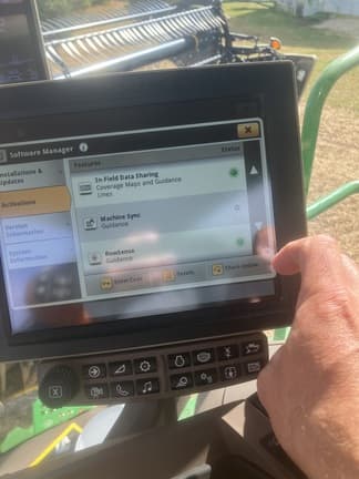 Image of John Deere S780 equipment image 3