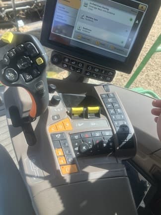 Image of John Deere S780 equipment image 4