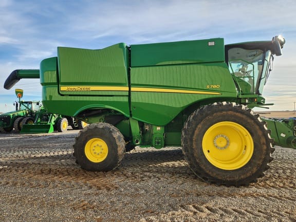 2021 John Deere S780 Equipment Image0