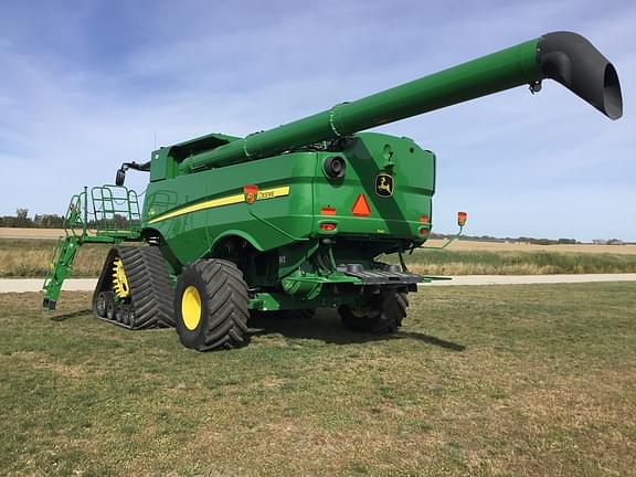 Image of John Deere S780 equipment image 4