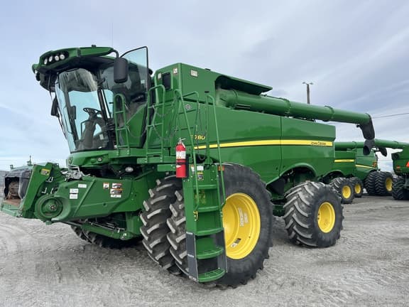 Image of John Deere S780 equipment image 4
