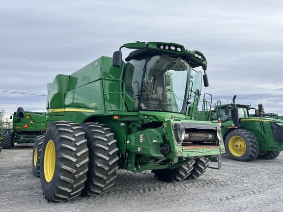 Image of John Deere S780 equipment image 1