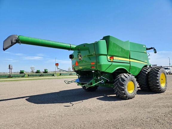 Image of John Deere S780 equipment image 4