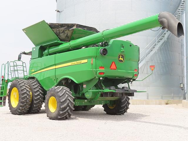 Image of John Deere S780 equipment image 2
