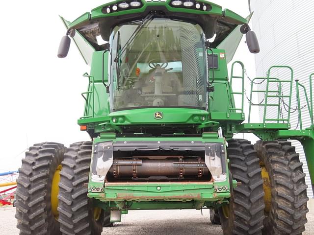 Image of John Deere S780 equipment image 2
