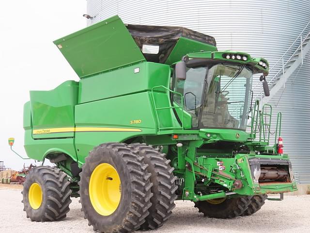 Image of John Deere S780 equipment image 4