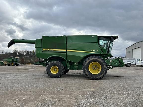 Image of John Deere S780 equipment image 4