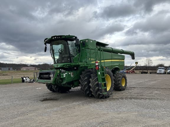 Image of John Deere S780 Primary image
