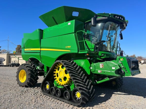 Main image John Deere S780
