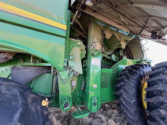 Image of John Deere S780 equipment image 4