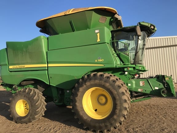 Main image John Deere S780
