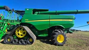 2021 John Deere S780 Image