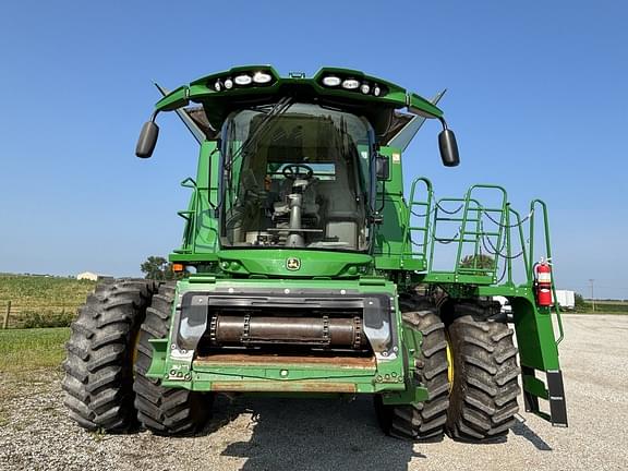 Image of John Deere S780 equipment image 4