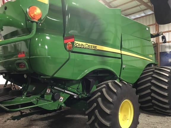 Main image John Deere S780