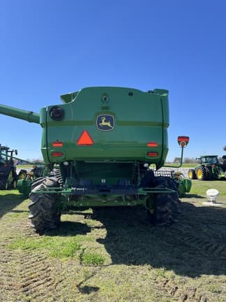 Image of John Deere S780 equipment image 2