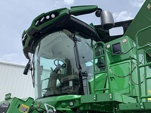 Main image John Deere S780 8