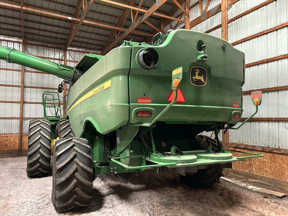Image of John Deere S780 equipment image 1