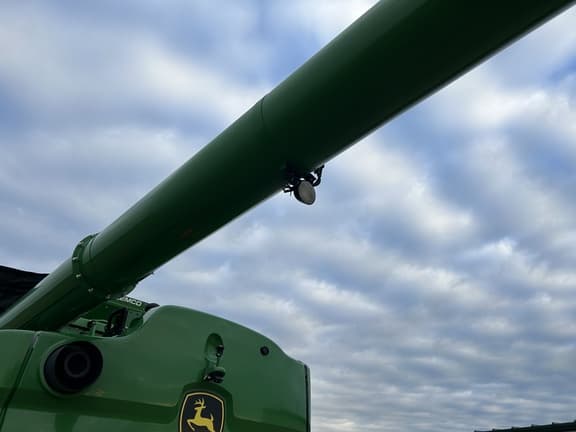 Image of John Deere S780 equipment image 3
