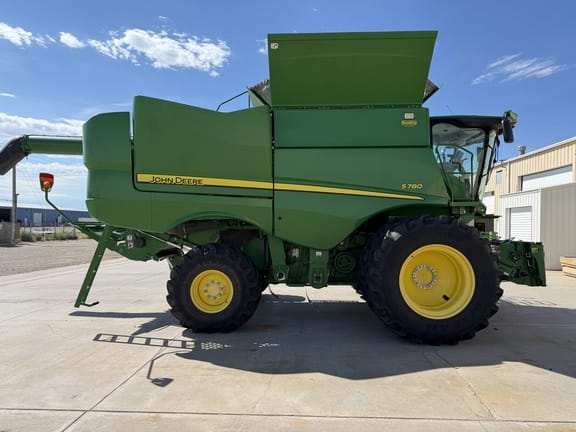 2021 John Deere S780 Equipment Image0