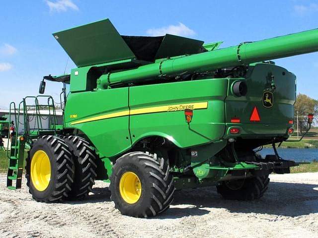 Image of John Deere S780 equipment image 3