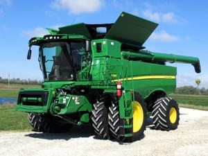 2021 John Deere S780 Image