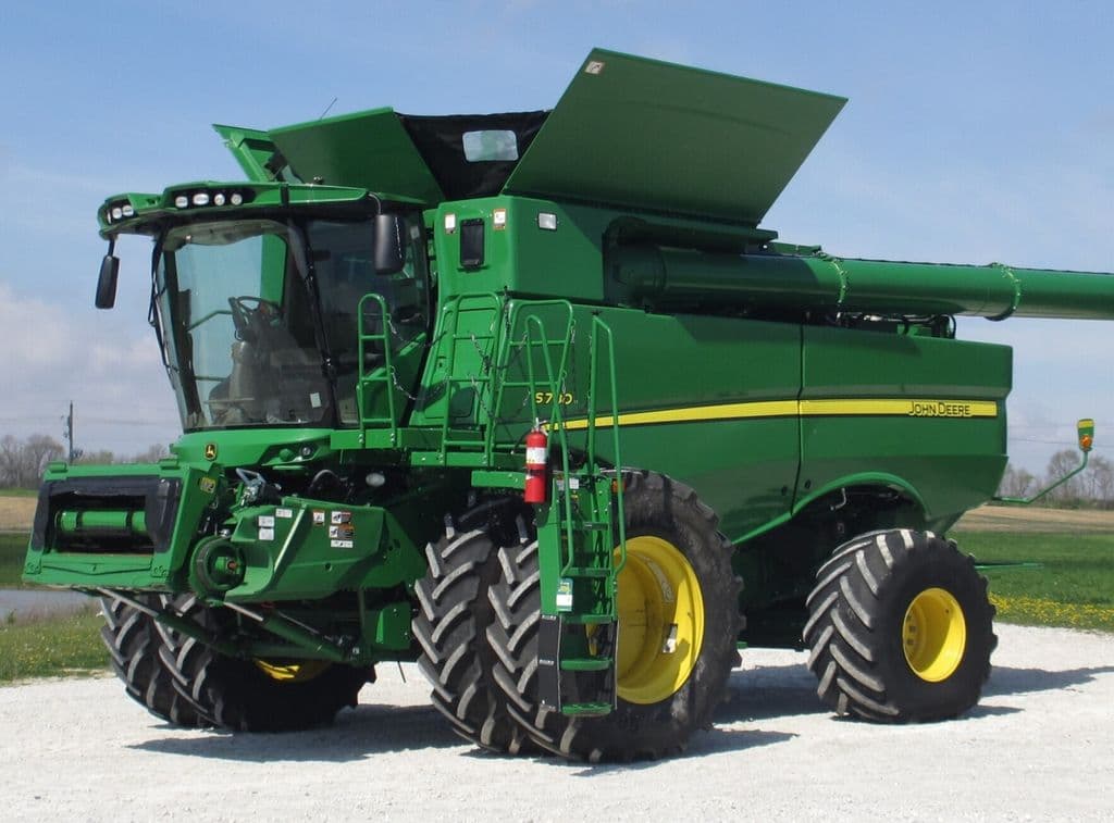 Image of John Deere S780 Primary image