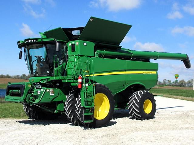Image of John Deere S780 equipment image 1