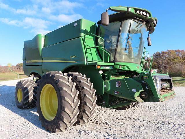 Image of John Deere S780 equipment image 1