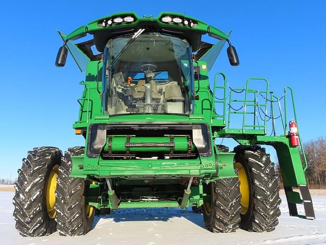 Image of John Deere S780 equipment image 2