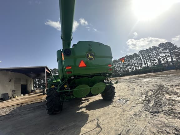 Image of John Deere S780 equipment image 3