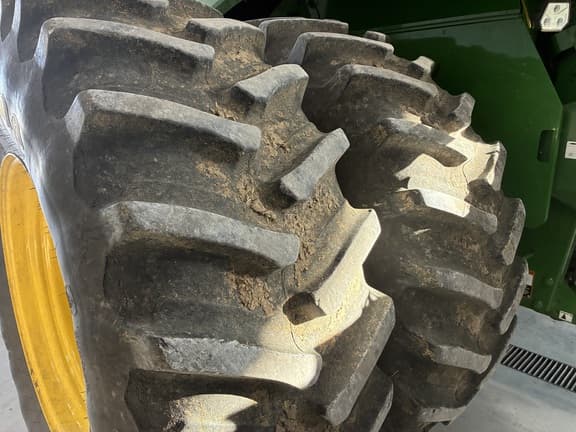 Image of John Deere S780 equipment image 2