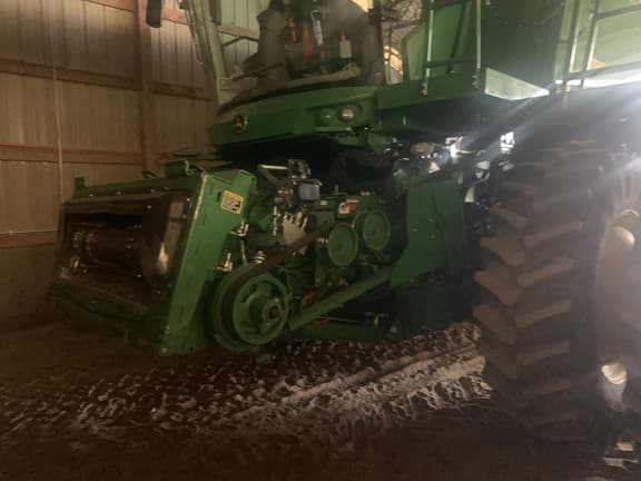 Image of John Deere S780 equipment image 1