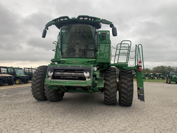 Image of John Deere S780 equipment image 2