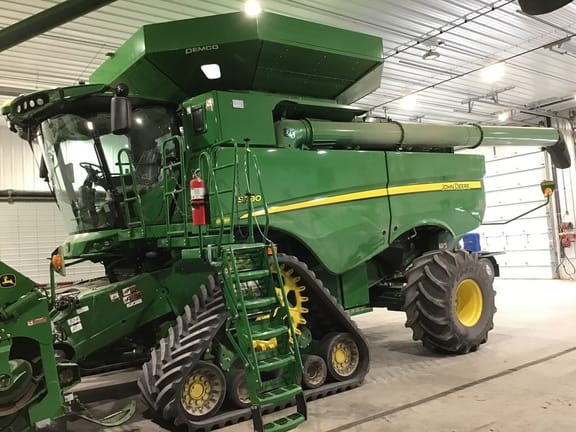 Main image John Deere S780