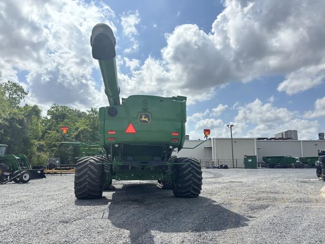 Image of John Deere S780 equipment image 3