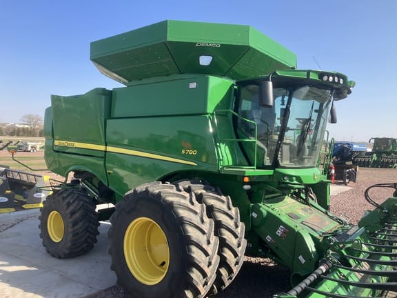 Main image John Deere S780